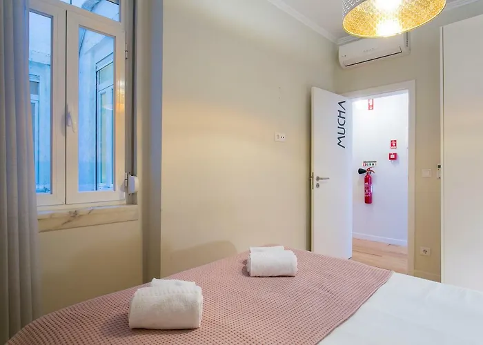 Art Deco 4 Bedrooms Flat In The Center Apartment