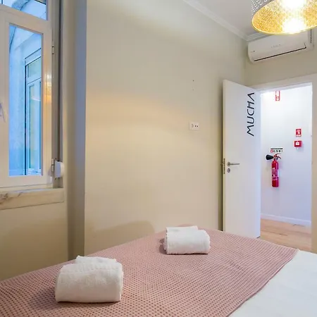 Art Deco 4 Bedrooms Flat In The Center Apartment
